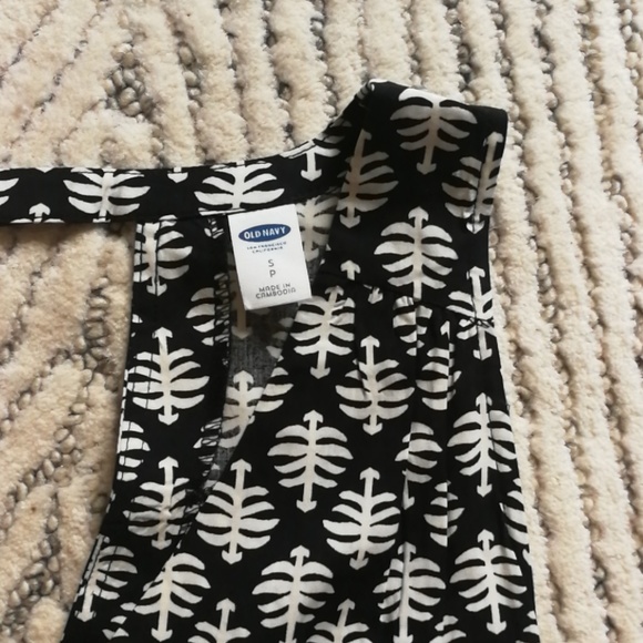 Old Navy Sleeveless Shirttail Dress - Picture 2 of 3